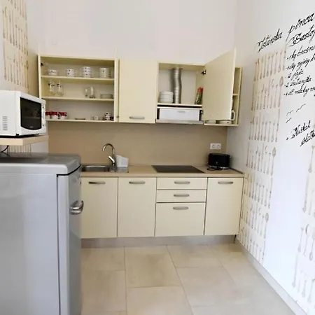 Apartment Klimatisierte In Tar Mit Grill, Garten Und Gemeinschaftlichem Pool *