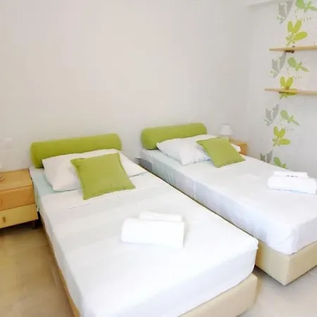 Apartment Klimatisierte In Tar Mit Grill, Garten Und Gemeinschaftlichem Pool *